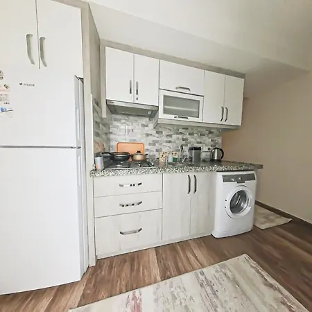 Spacious Flat Close To Sea'4' Appartamento Antalia