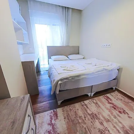 Spacious Flat Close To Sea'4' Apartment