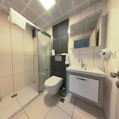 Spacious Flat Close To Sea'4' *