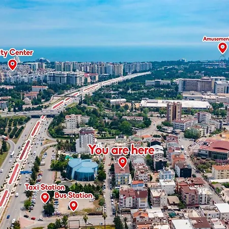 Spacious Flat Close To Sea'4' Apartment Antalya
